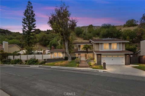 Photo of 20224 Chapter Dr, Woodland Hills, CA 91364 (MLS # TR26213628)
