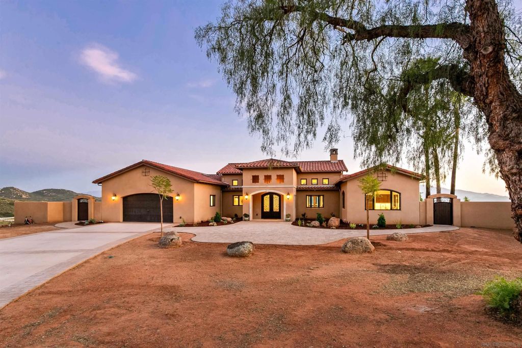 Photo of 19185 Via Cuesta, Ramona, CA 92065 (MLS # 260007173)