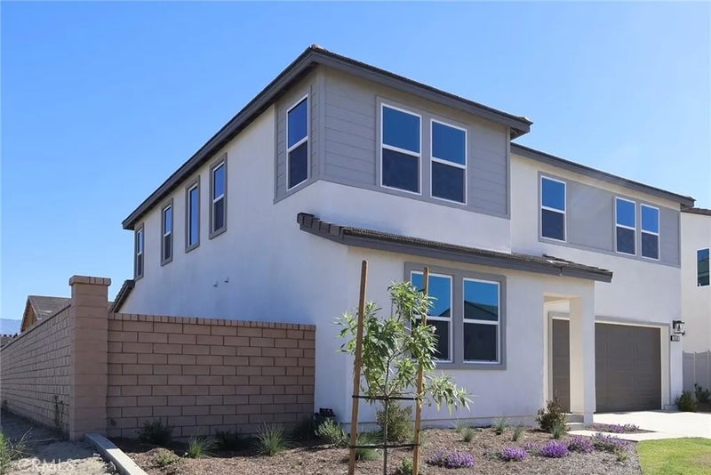 868 Railway Lane