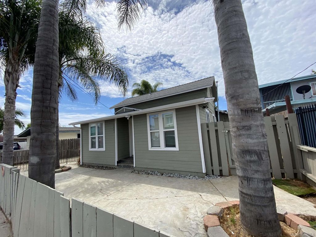 Photo of 1223 Division St, Oceanside, CA 92054 (MLS # 250038332)