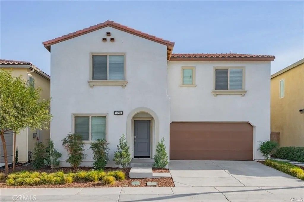 Photo of 32941 Pacifica Pl, Lake Elsinore, CA 92530 (MLS # AR25274891)