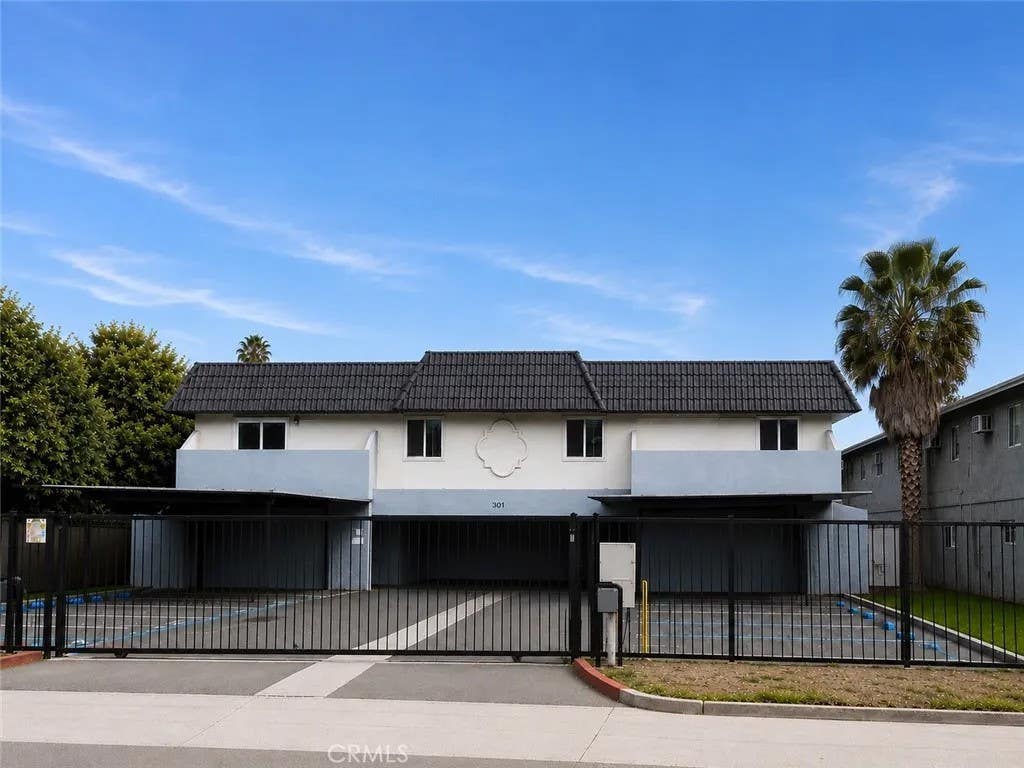Photo of 331 Washington AVE, Escondido, CA 92025 (MLS # OC26160522)