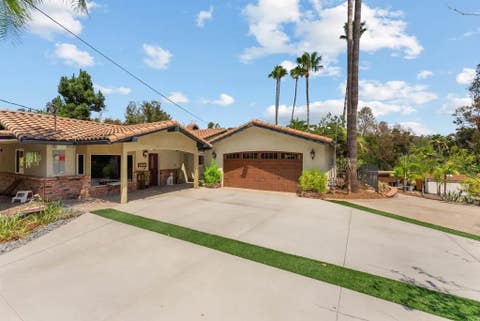 Photo of 15321 Via Molinero, Poway, CA 92064 (MLS # NDP2607646)
