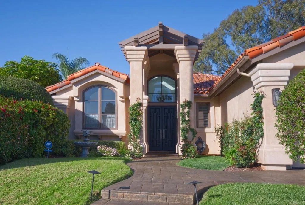 Photo of 15522 Churchill Downs, Rancho Santa Fe, CA 92067 (MLS # NDP2602279)