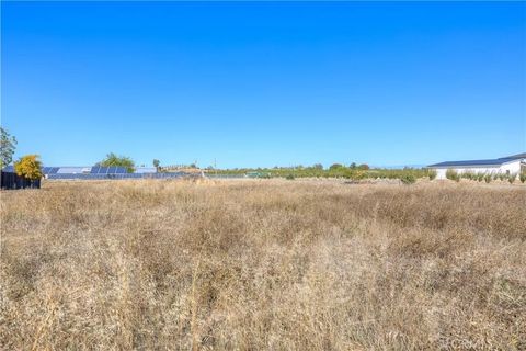 Tiny photo for 23468 Loleta Avenue, Corning, CA 96021 (MLS # SN25244333)