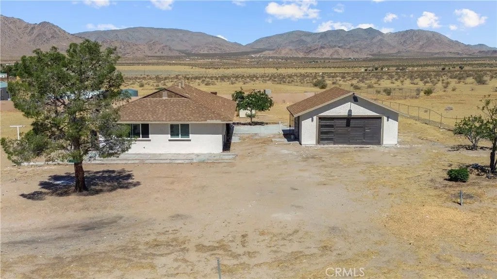 Photo of 16962 Huff RD, Lucerne Valley, CA 92356 (MLS # SW26126835)