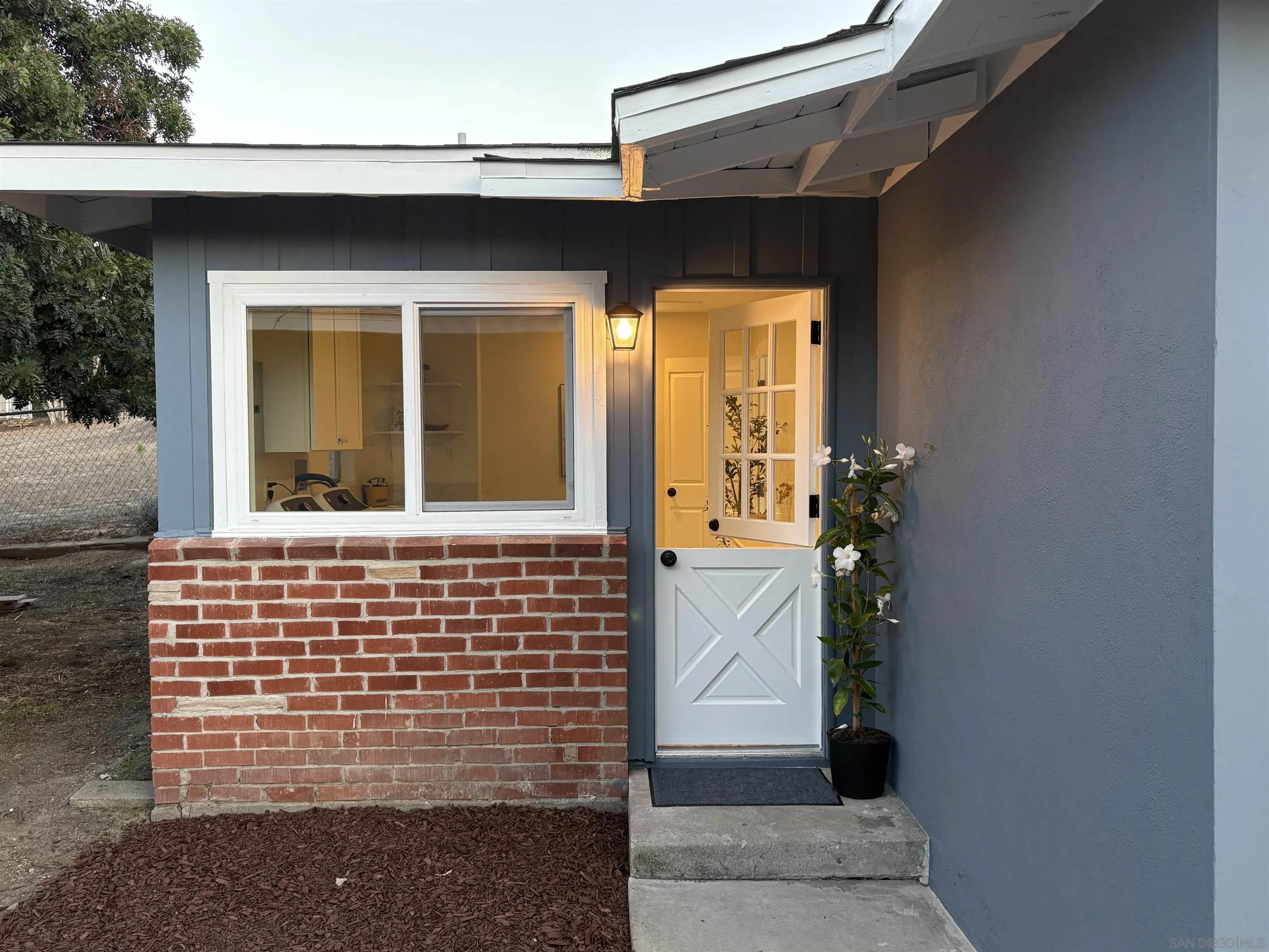 3114 Palm Crest Terrace