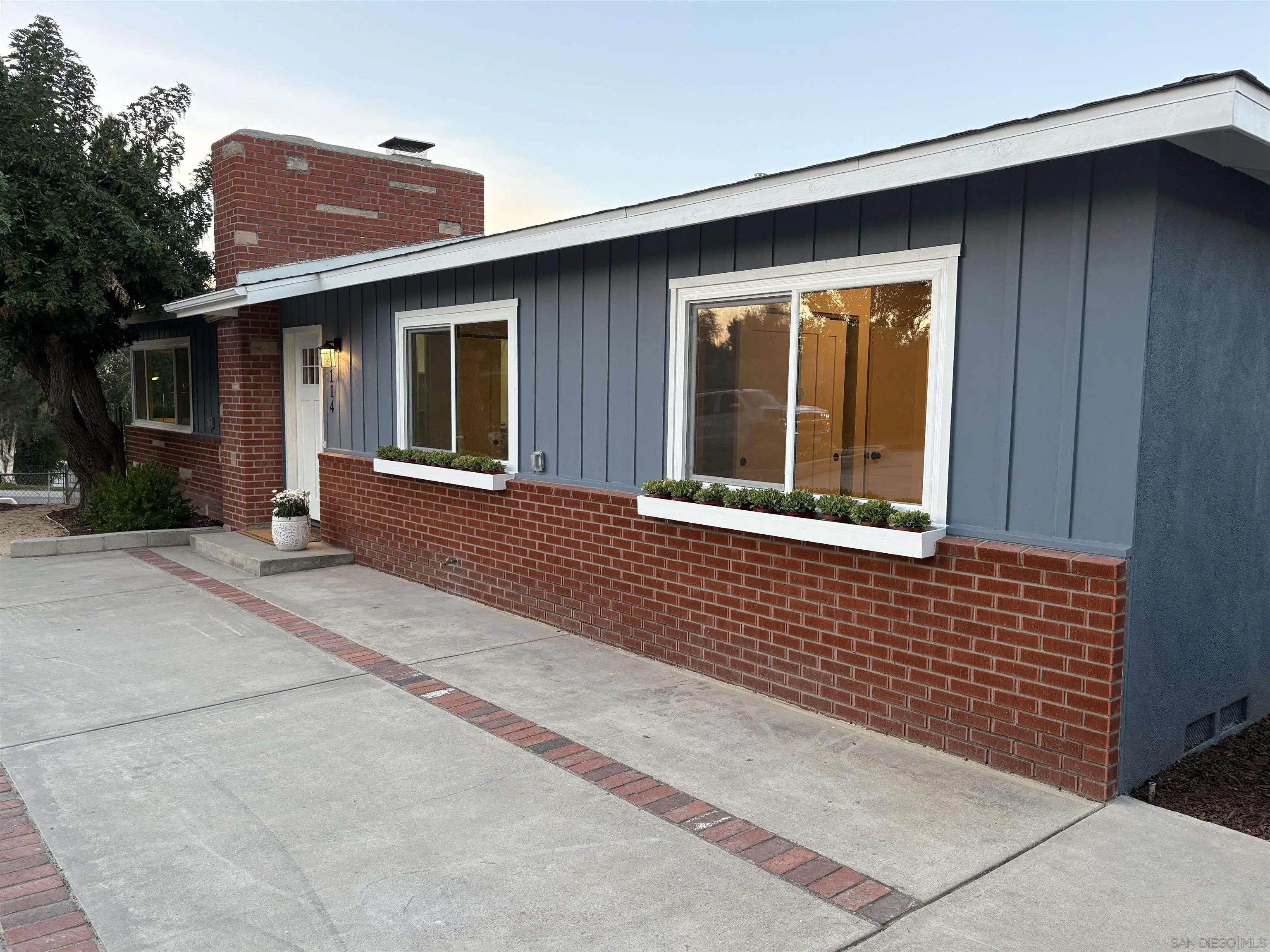 3114 Palm Crest Terrace