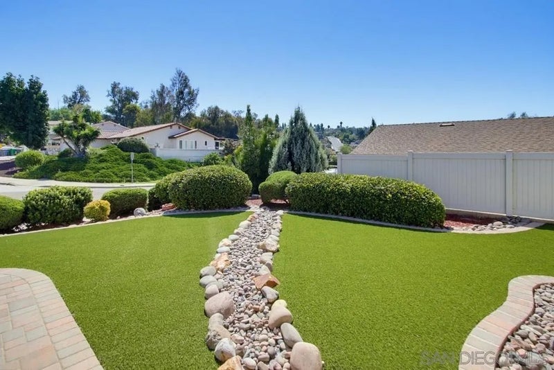 2499 Windmill View Road