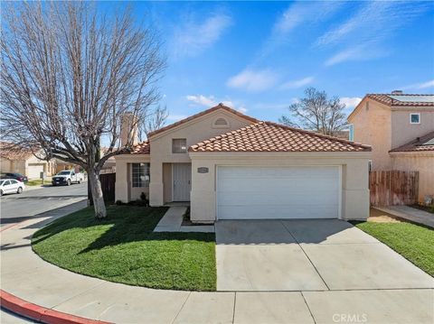 Photo of 37744 Harvey Street, Palmdale, CA 93550 (MLS # SR26048992)