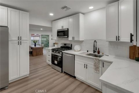 Tiny photo for 1741 N Rose St, Burbank, CA 91505 (MLS # DW25246084)