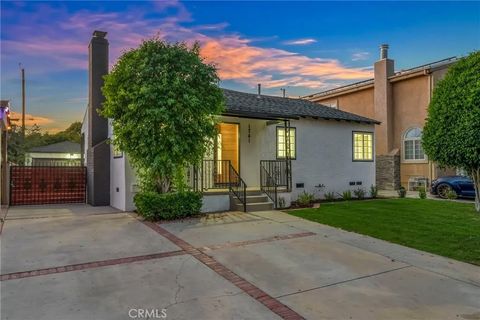 Tiny photo for 1741 N Rose St, Burbank, CA 91505 (MLS # DW25246084)