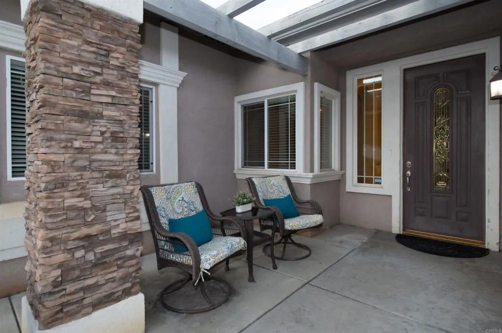 Photo of 120 N Upas St, Escondido, CA 92025 (MLS # NDP2602076)