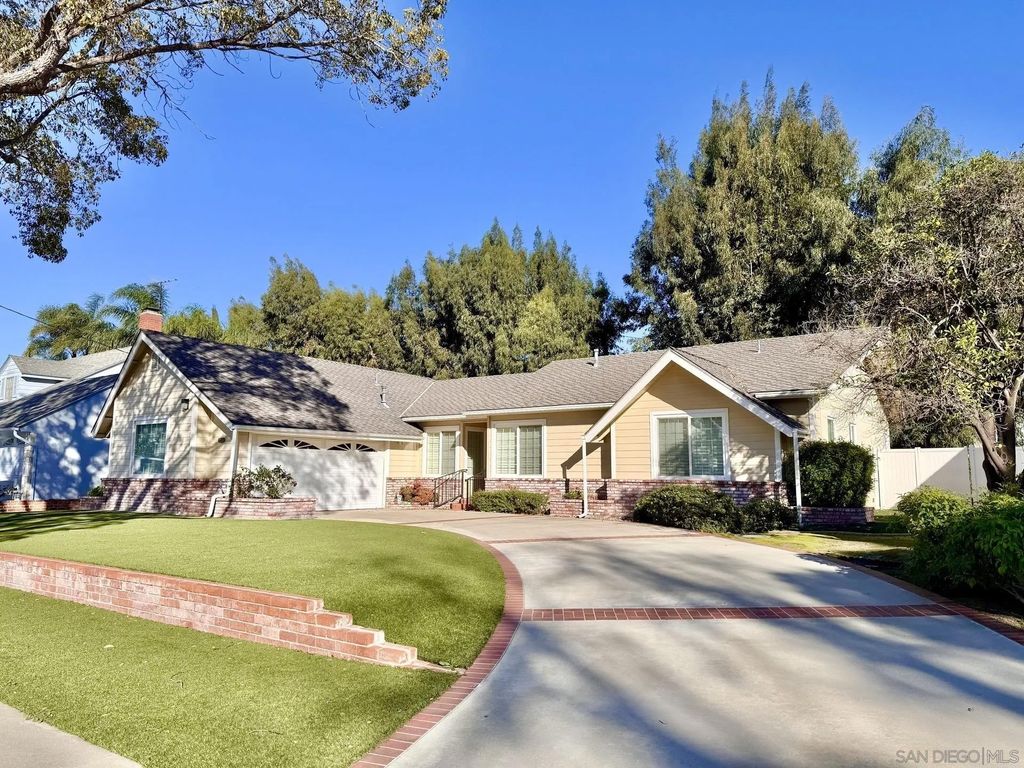 Photo of 2034 S Flippen Drive, Anaheim, CA 92802 (MLS # 260001848)