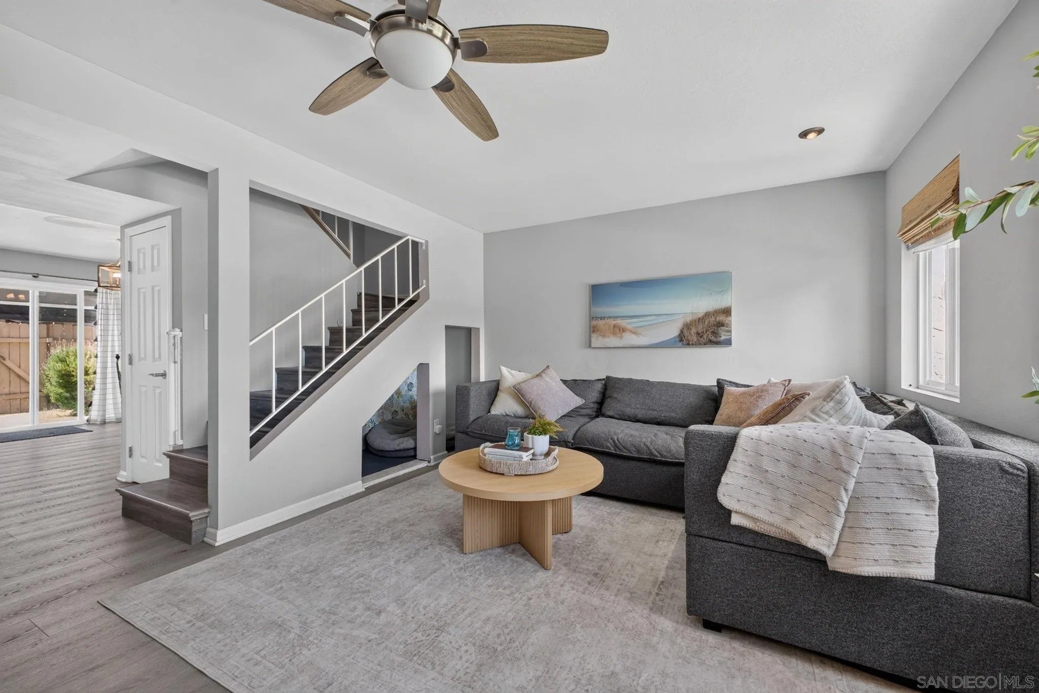 10376 Frank Lane