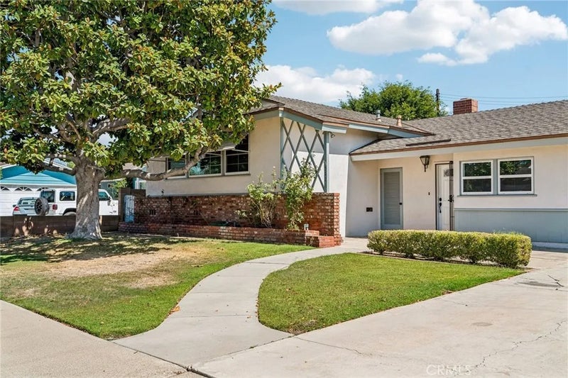 312 N London