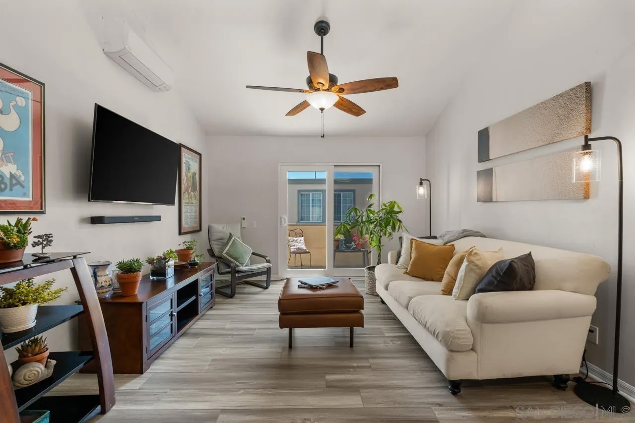 5402 Balboa Arms Dr 415