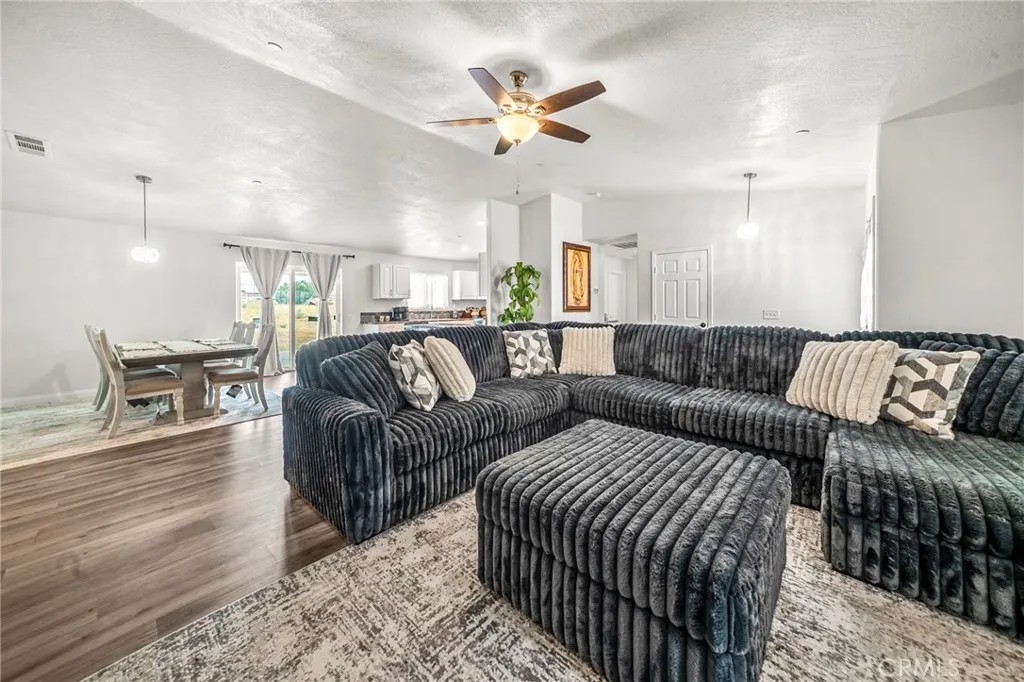 9570 Mescalero RD