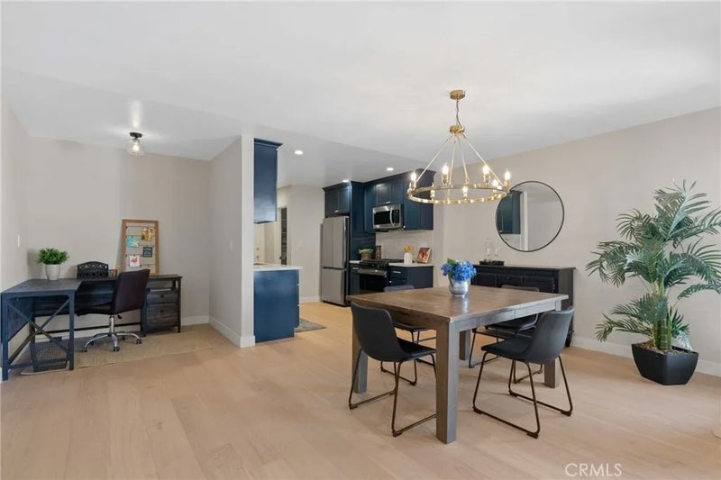 10707 Camarillo Street 314