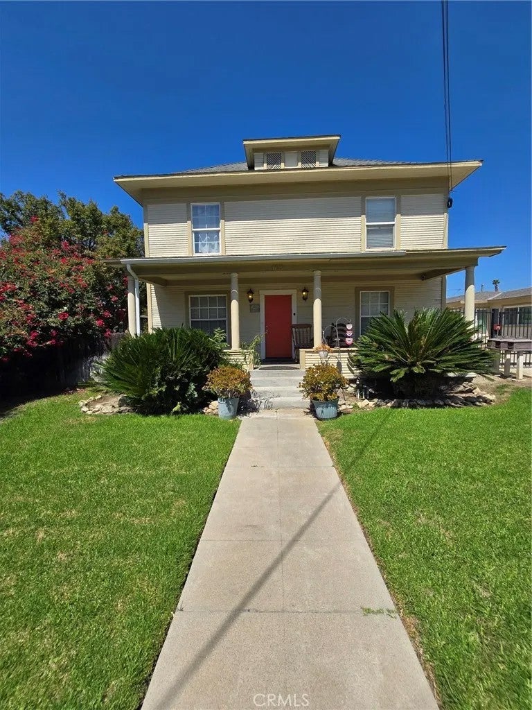 403 N Campus