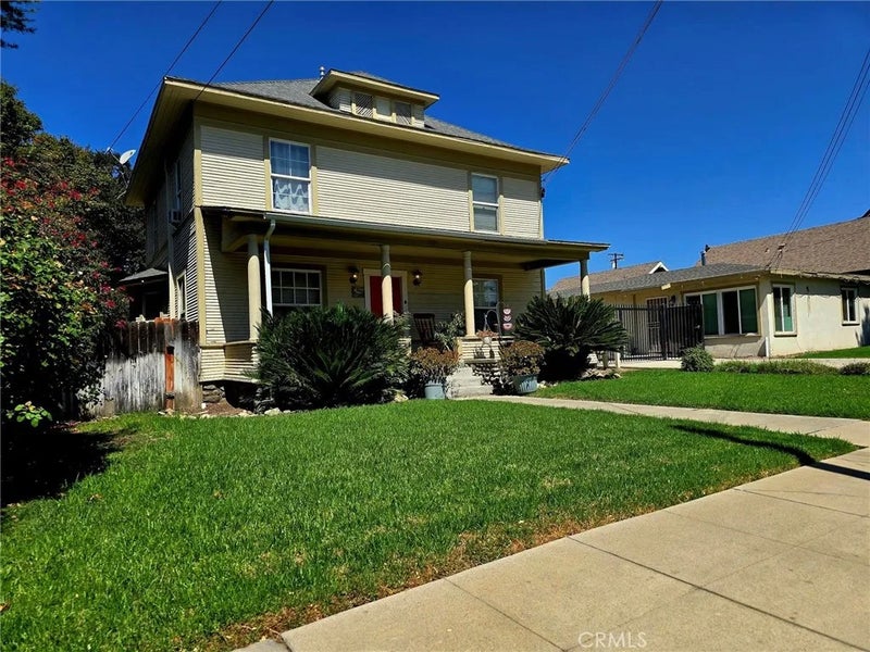 403 N Campus