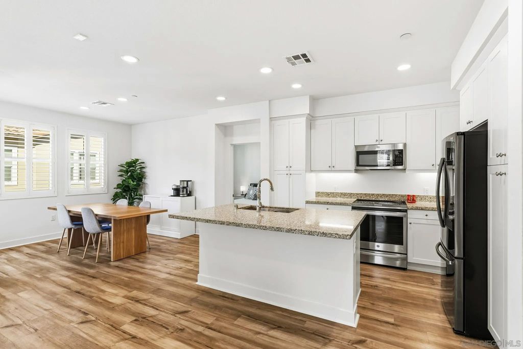 Photo of 8691 Barbados Ln, Santee, CA 92071 (MLS # 260003455)