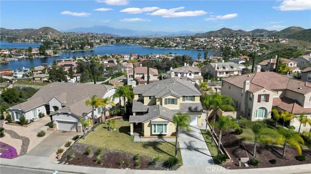 Photo of 25 Volta Del Tintori Street, Lake Elsinore, CA 92532 (MLS # IG26053423)