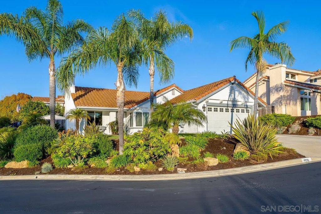 Photo of 1018 Bridle Path Way, Oceanside, CA 92057 (MLS # 260007244)