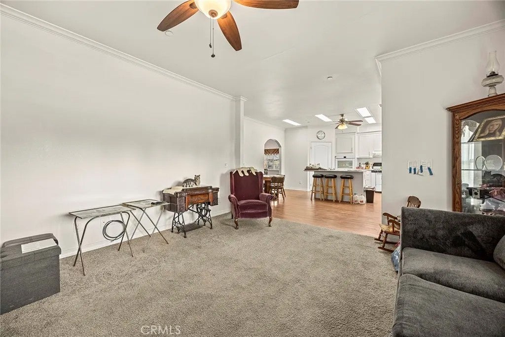 10909 Leland Ave