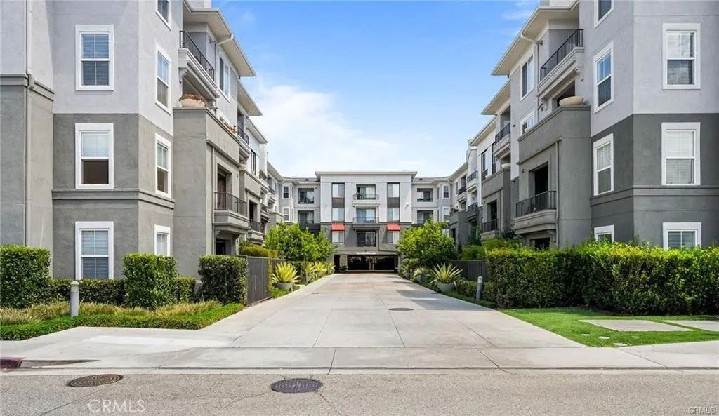 Photo of 1801 E Katella Ave, Anaheim, CA 92805 (MLS # PW26088615)