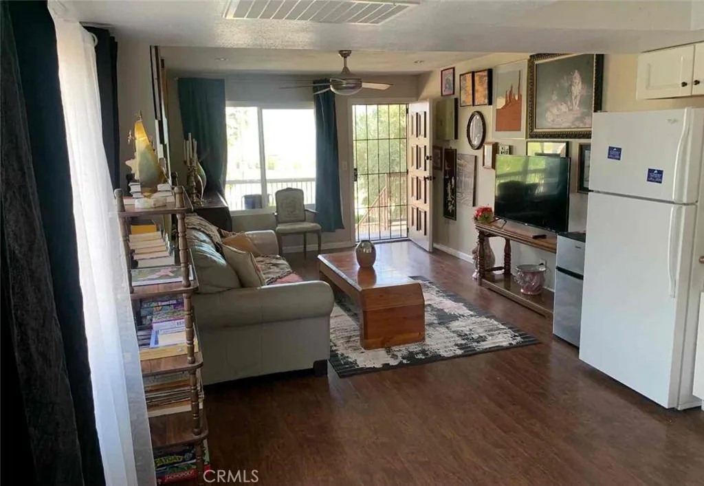 64281 Spyglass 30