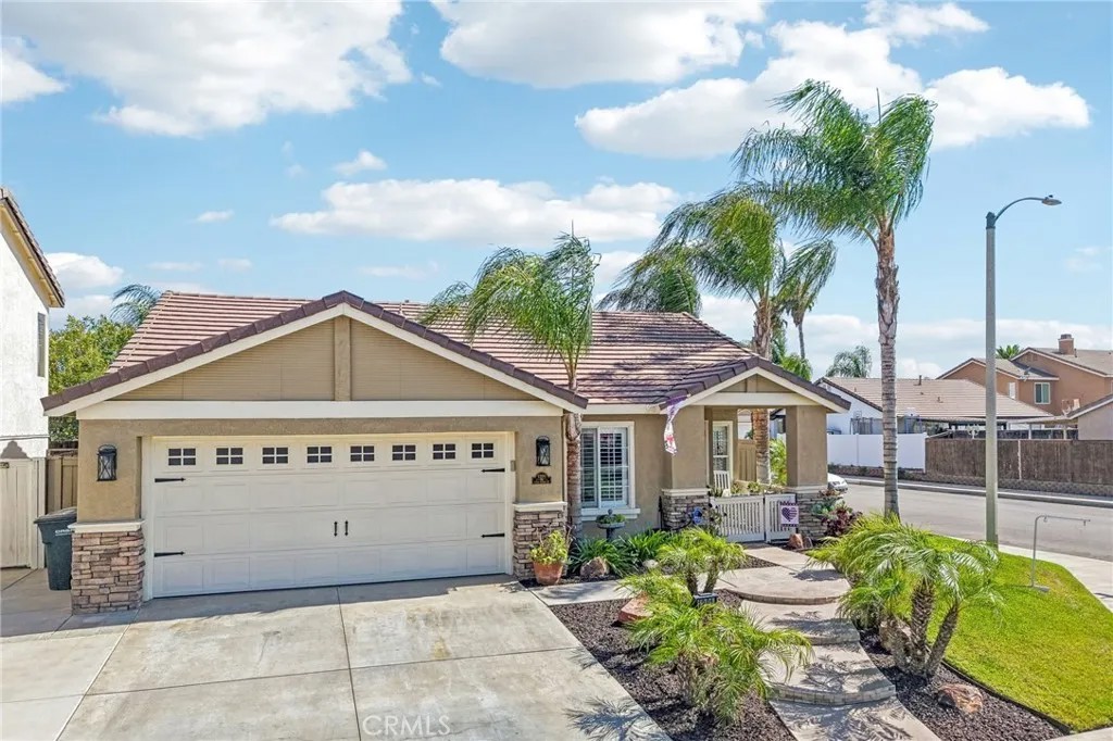1201 Lilac Ridge Drive