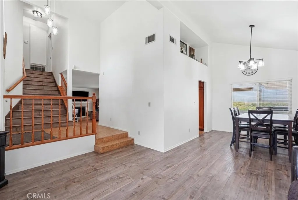 1014 W Jackson