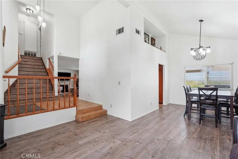 1014 W Jackson