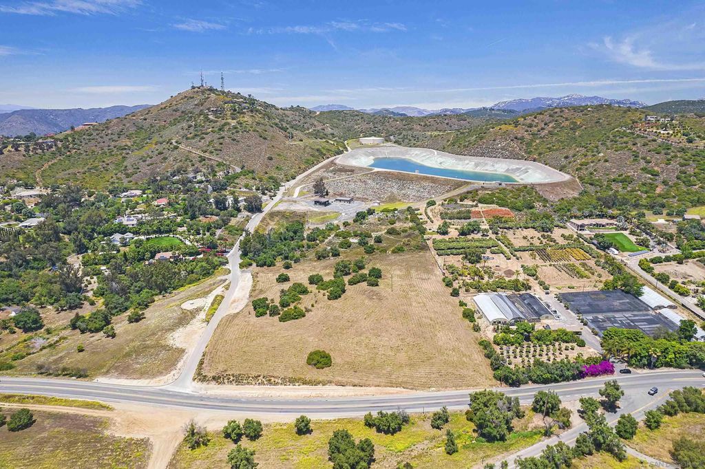 Photo of Mission Road, Fallbrook, CA 92028 (MLS # 250045829)