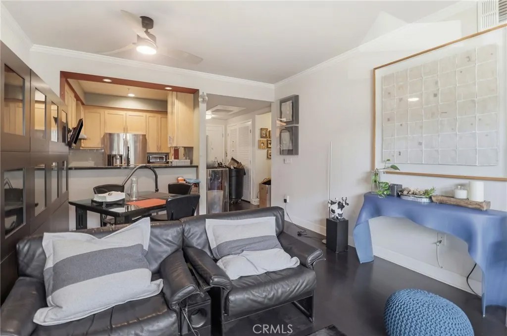 1001 Laurel Street 316