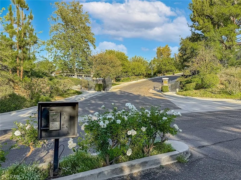 751 Parmenter Court