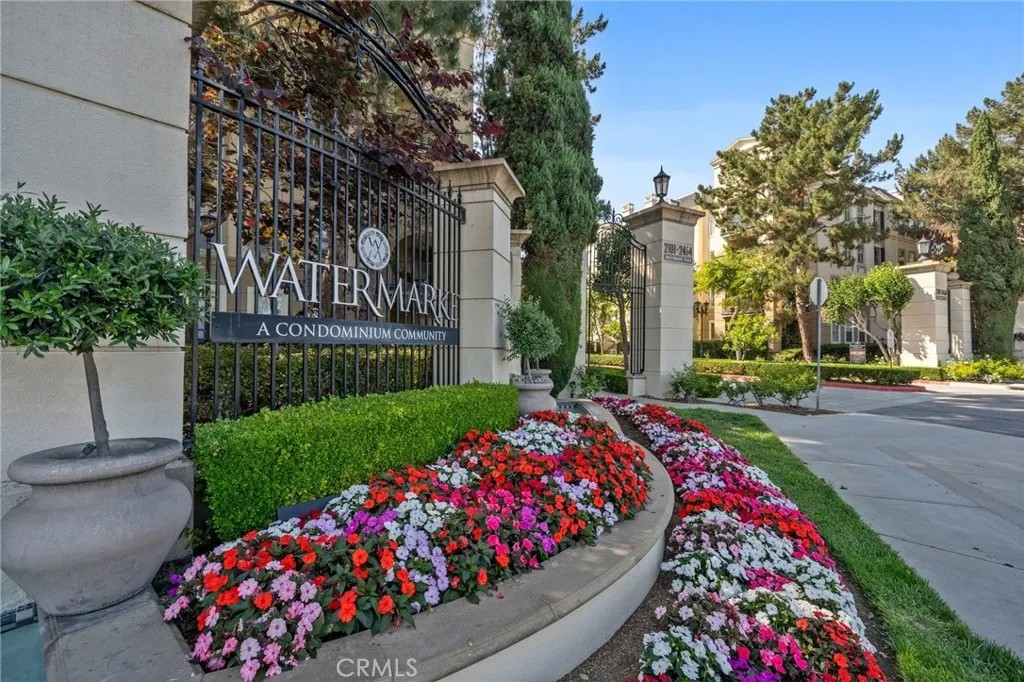 3273 Watermarke Place