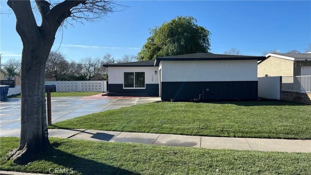 Photo of 1509 Magnolia Avenue, San Bernardino, CA 92411 (MLS # IV26042032)