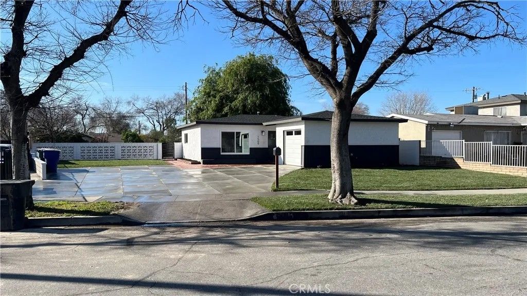 Photo of 1509 Magnolia Avenue, San Bernardino, CA 92411 (MLS # IV26042032)