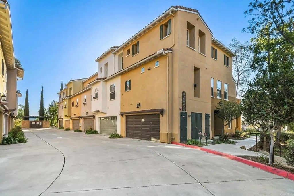 Photo of 2228 Huntington Point Rd #51, Chula Vista, CA 91914 (MLS # PTP2600082)