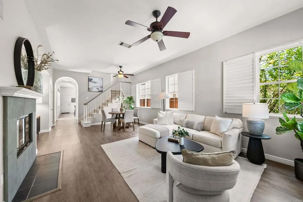 1159 Calistoga Way