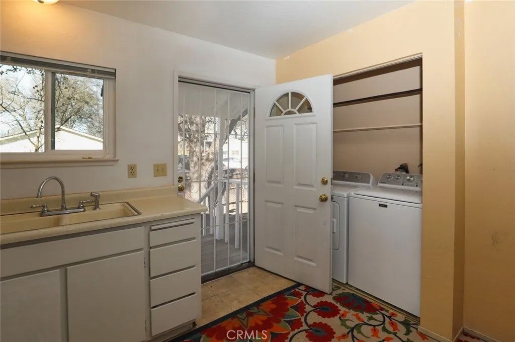 3420 Harrison