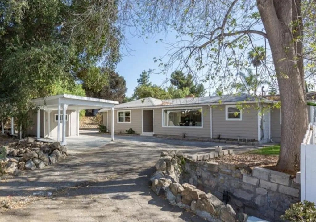 Photo of 4135 N Cordoba Ave, Spring Valley, CA 91977 (MLS # PTP2607337)