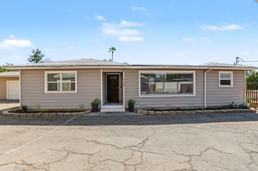 Photo of 4135 N Cordoba Ave, Spring Valley, CA 91977 (MLS # PTP2607337)