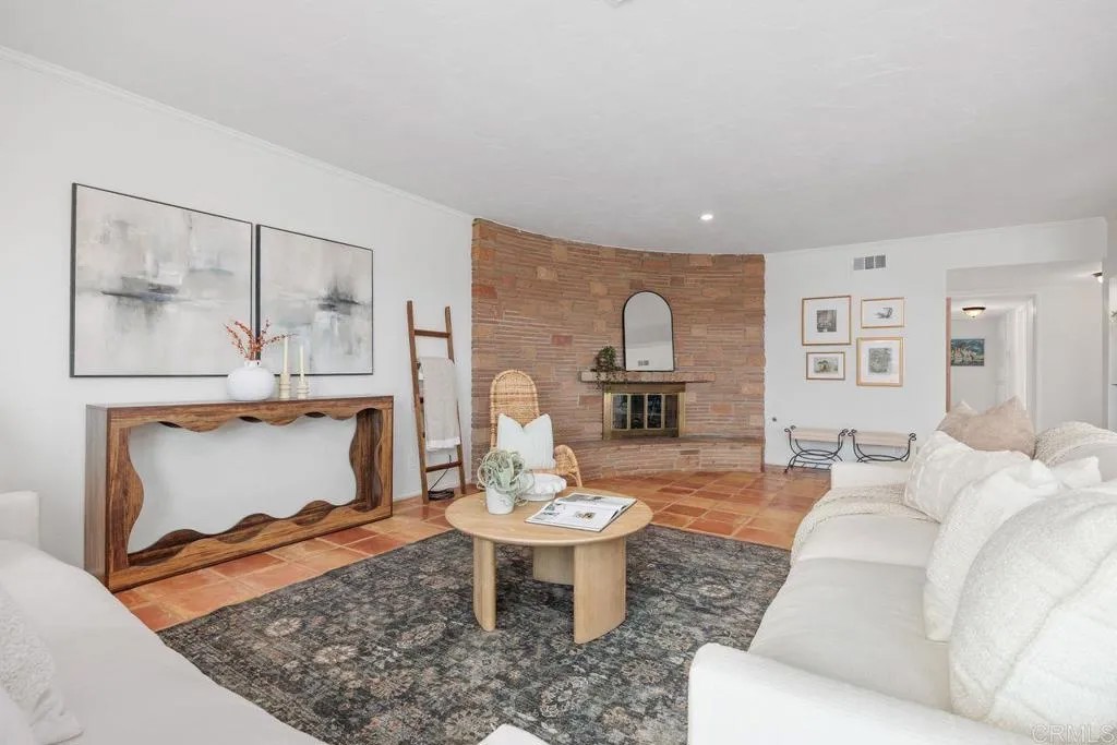 5942 Sagebrush Road