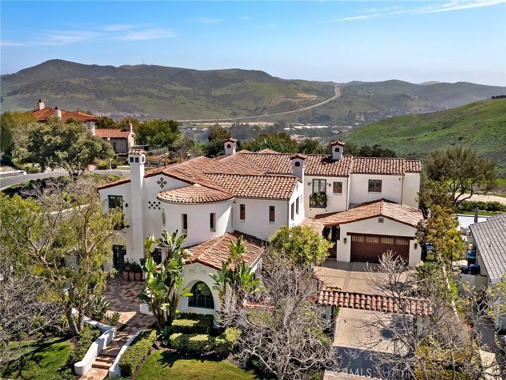 1 Overlook Drive