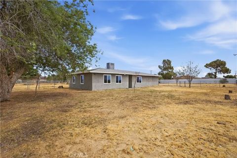 Property photo of 16657 Foothill Avenue, Edwards, CA 93523