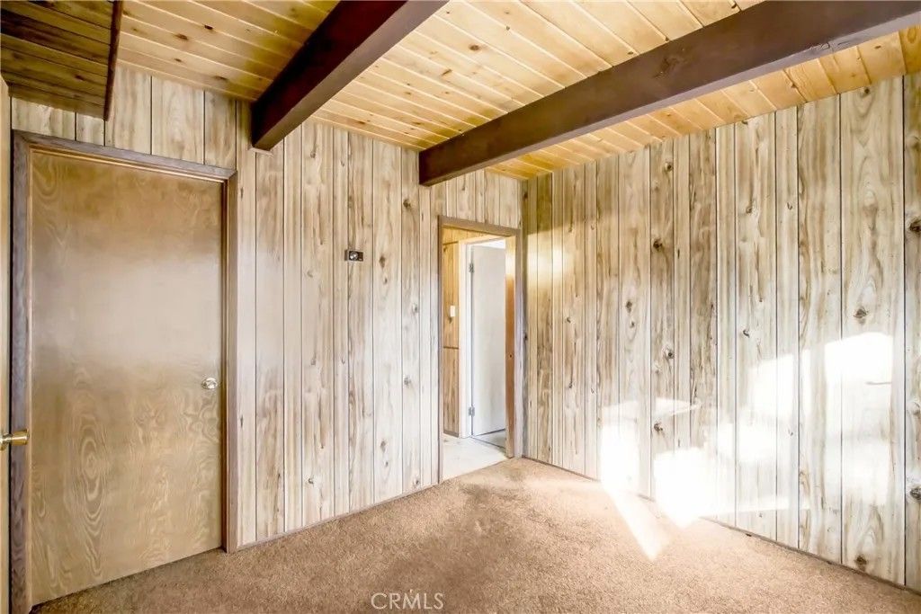 Photo of 1063 Fawnskin Dr, Fawnskin, CA 92333 (MLS # DW25274387)