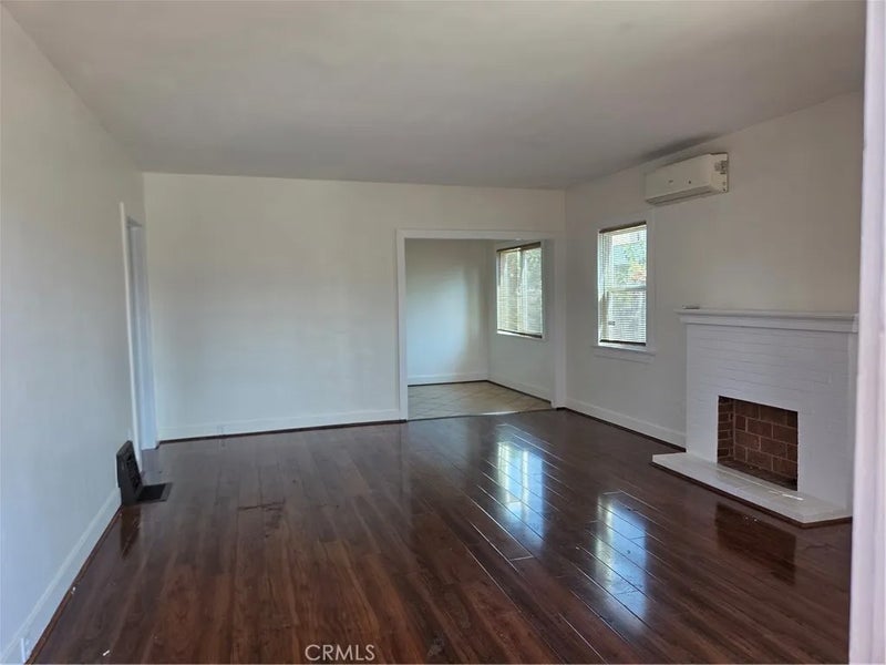 321 E Norwood